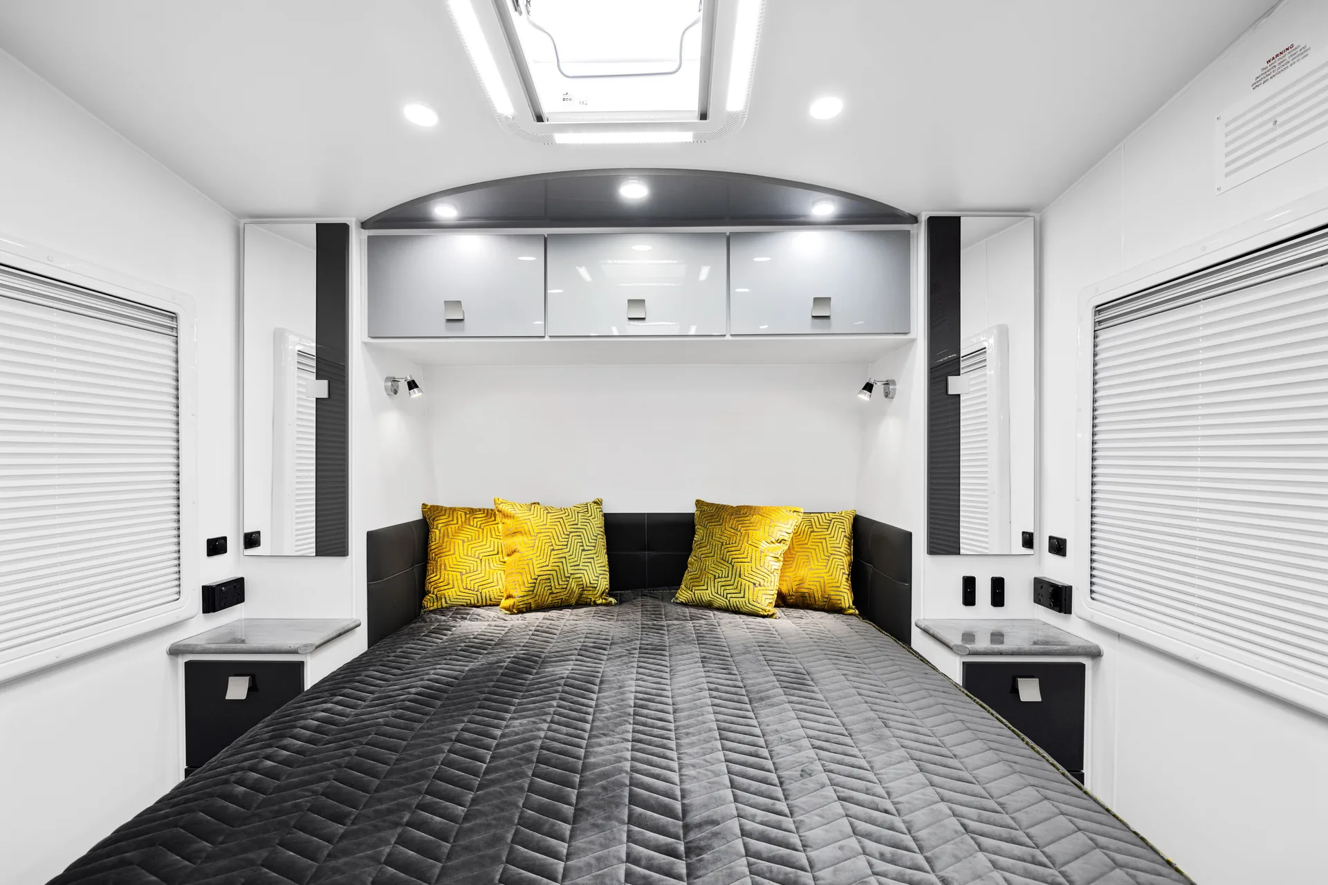 images/Hilltop/colours/Practical_Grey/FeatherTop-06.webp#joomlaImage://local-images/Hilltop/colours/Practical_Grey/FeatherTop-06.webp?width=1920&height=1280