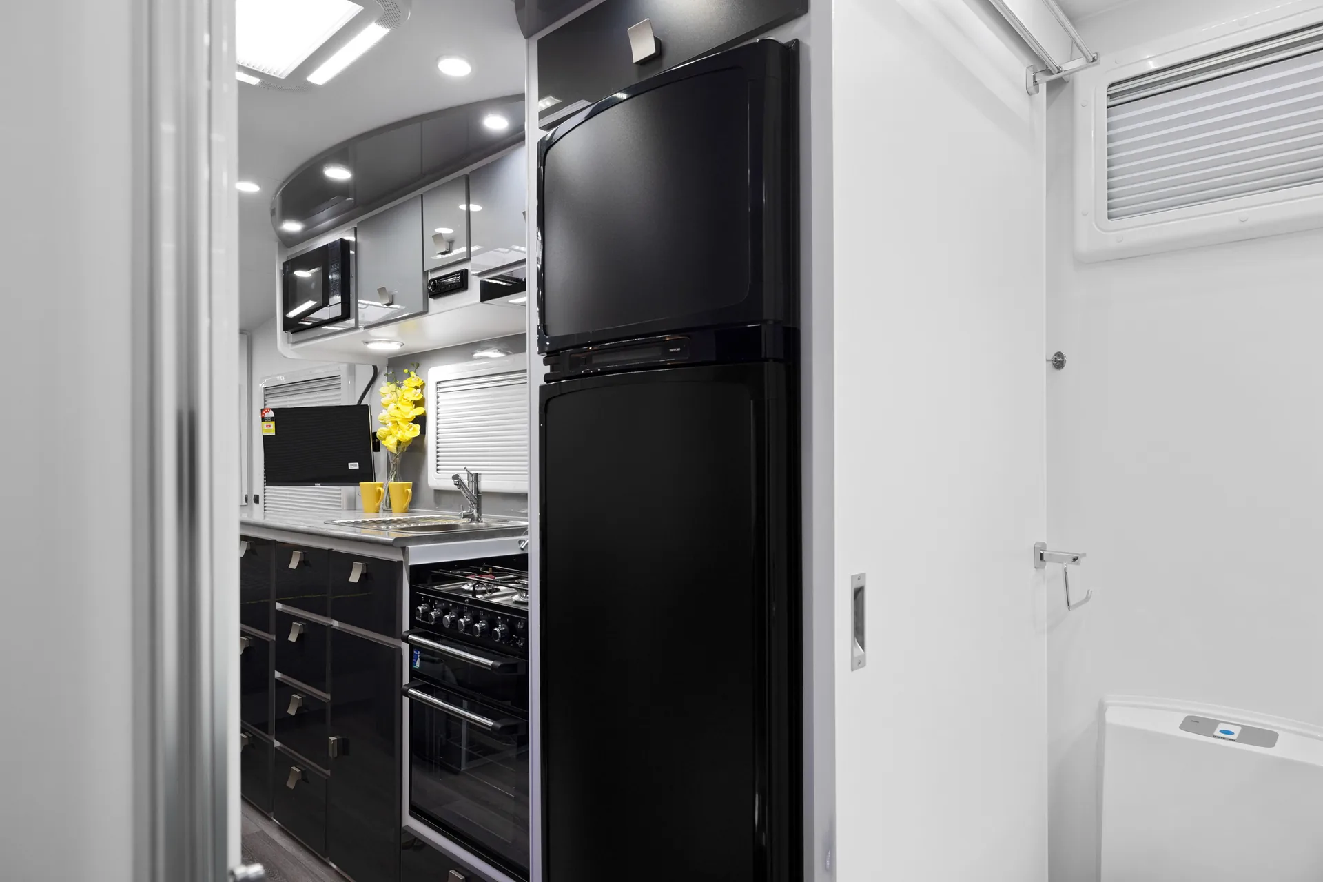 images/Hilltop/colours/Practical_Grey/FeatherTop-15.webp#joomlaImage://local-images/Hilltop/colours/Practical_Grey/FeatherTop-15.webp?width=1920&height=1280