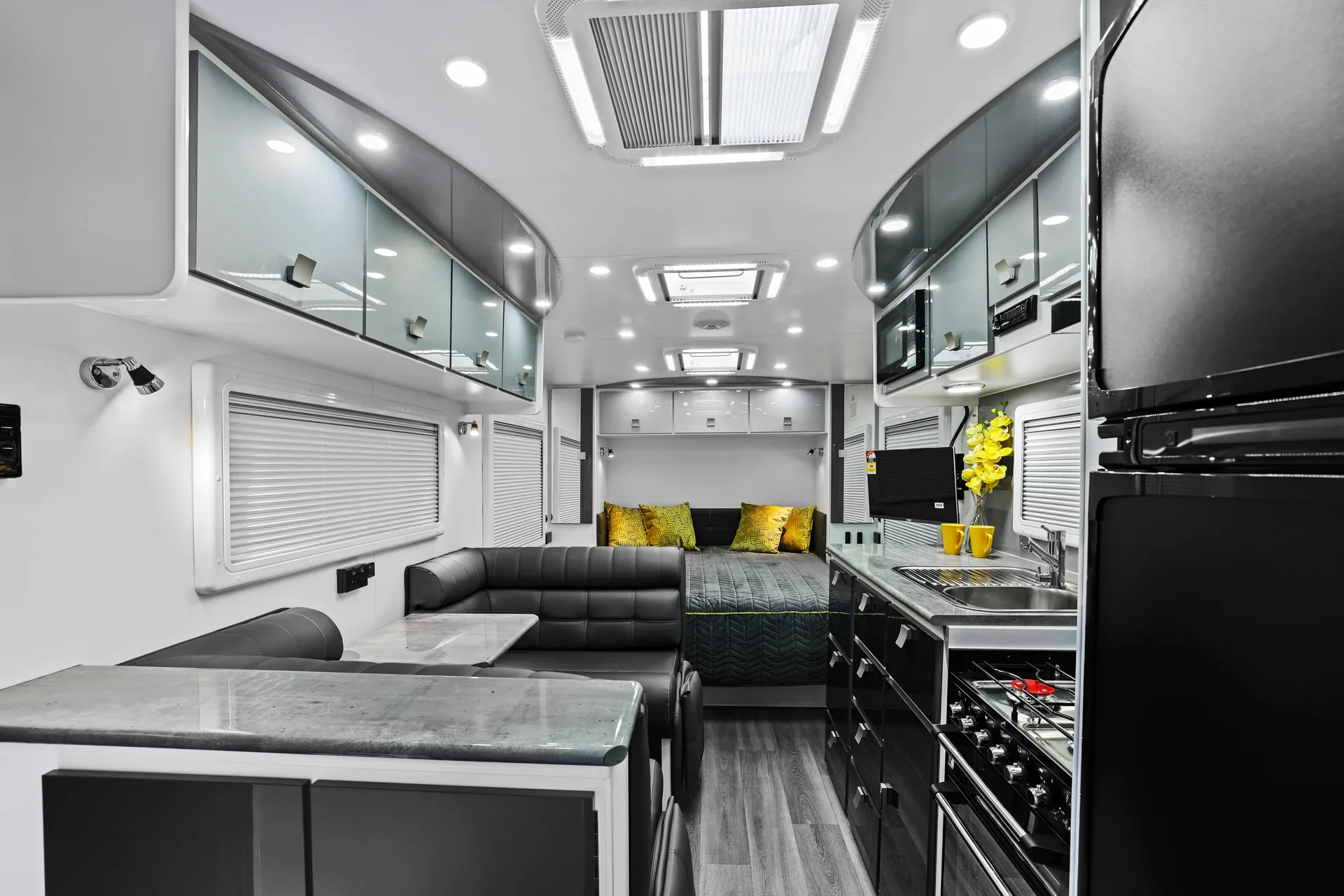 images/Hilltop/colours/Practical_Grey/FeatherTop-19.webp#joomlaImage://local-images/Hilltop/colours/Practical_Grey/FeatherTop-19.webp?width=1920&height=1280