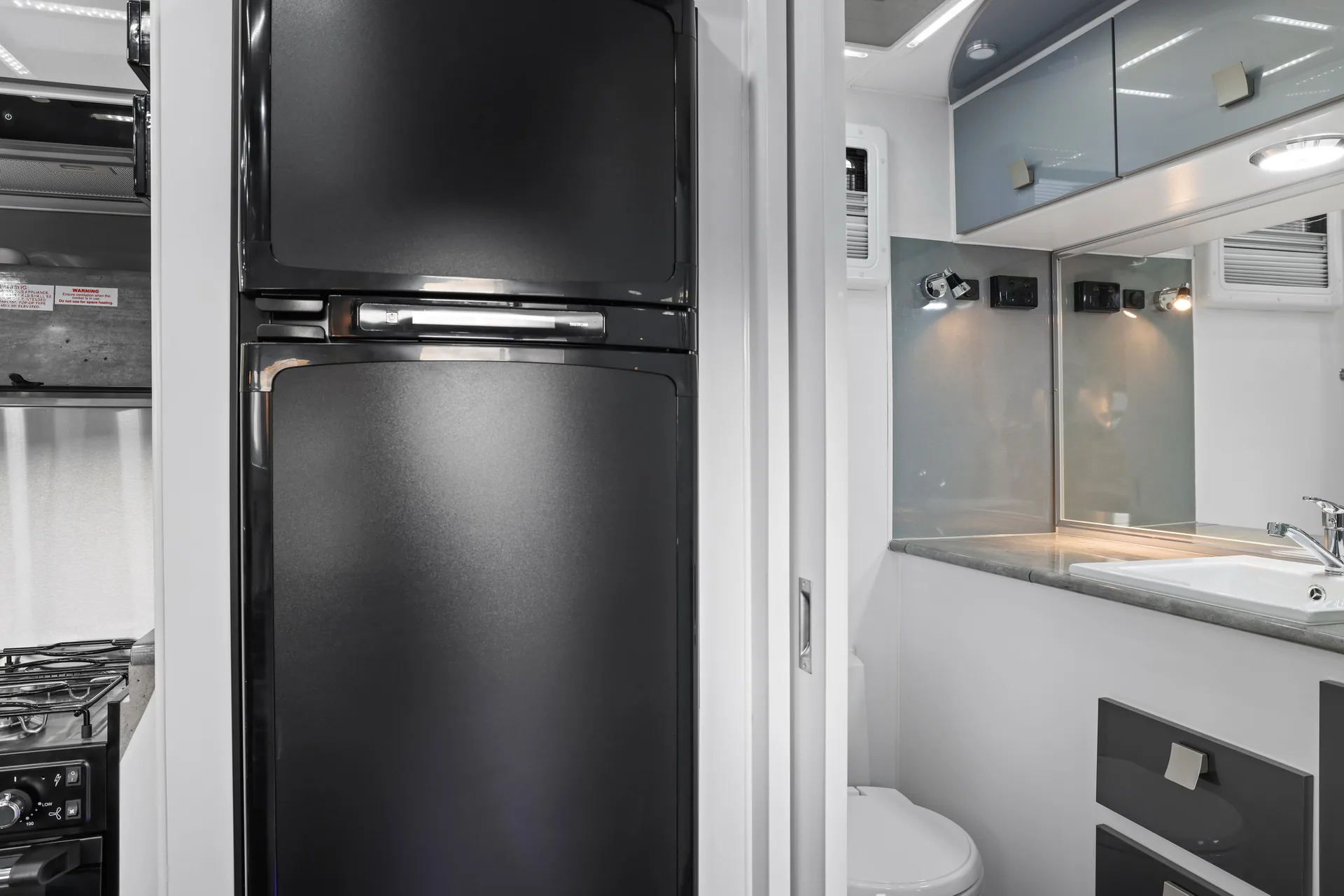 images/Hilltop/colours/Practical_Grey/FeatherTop-26.webp#joomlaImage://local-images/Hilltop/colours/Practical_Grey/FeatherTop-26.webp?width=1920&height=1280