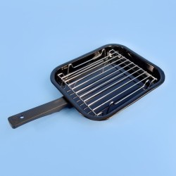 Thetford Triplex Grill Pan Kit inc. Pan Handle & Trivet