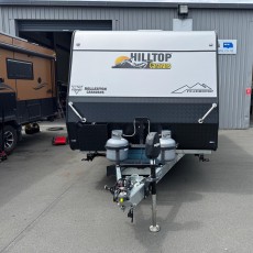 Hilltop Feathertop 17'6"